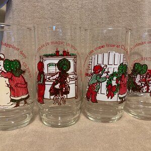 4 Vintage HOLLY HOBBIE Glass Tumblers CHRISTMAS Coca Cola/American Greetings